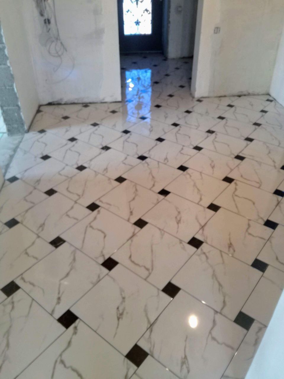 Укладка керамогранита с вставками п. Октябрьский